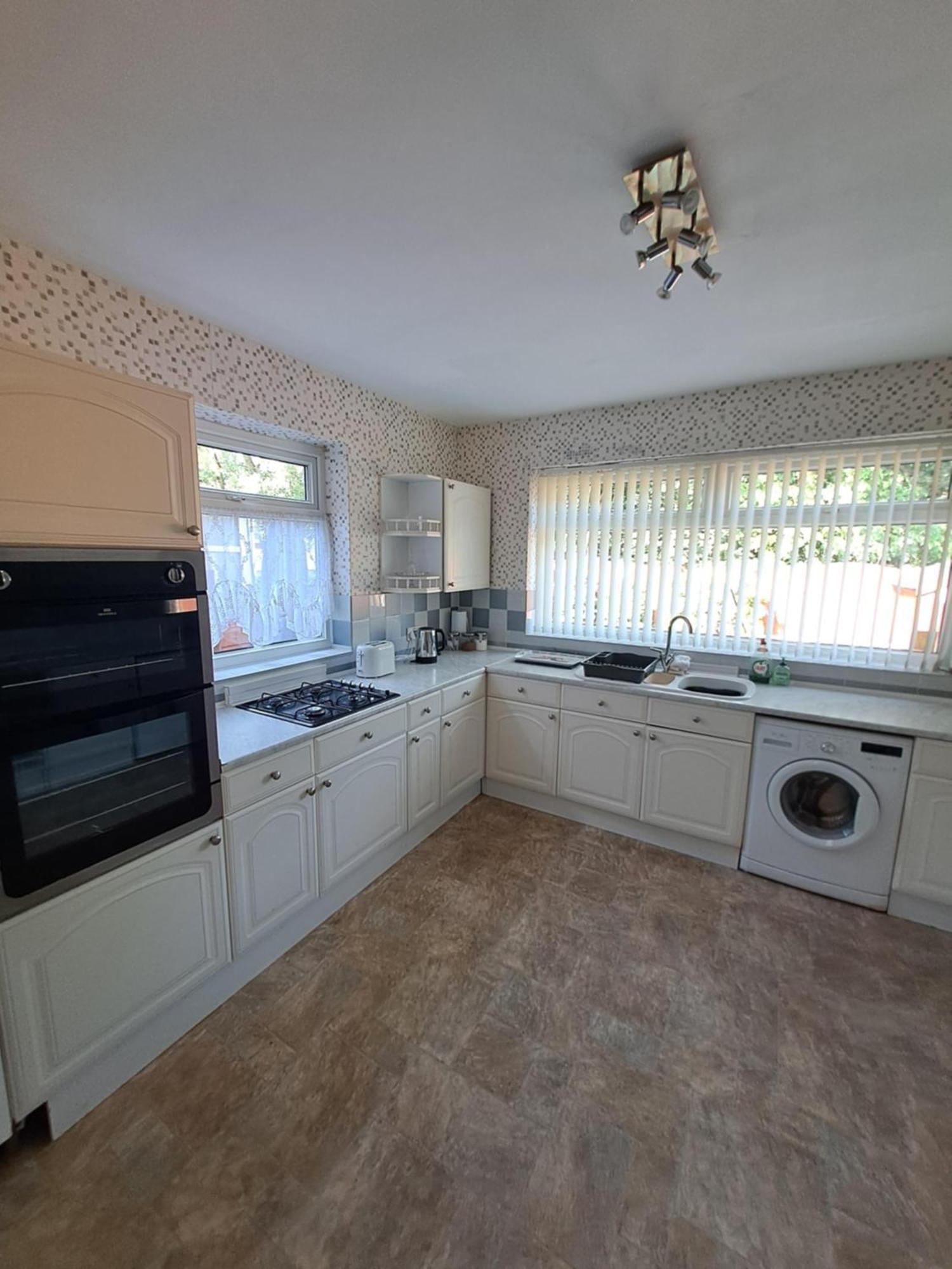 Dalton House - Three Bedroom Property Stretford Free Parking Near The Trafford Centre Mánchester Exterior foto